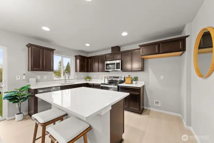Photographs are for illustrative purposes only. Features, finishes, interior/exterior colors, landscaping and floorplan shown may vary from actual homes built Photographs are for illustrative purposes only. Features, finishes, interior/exterior colors, landscaping and floorplan shown may vary from actual homes built