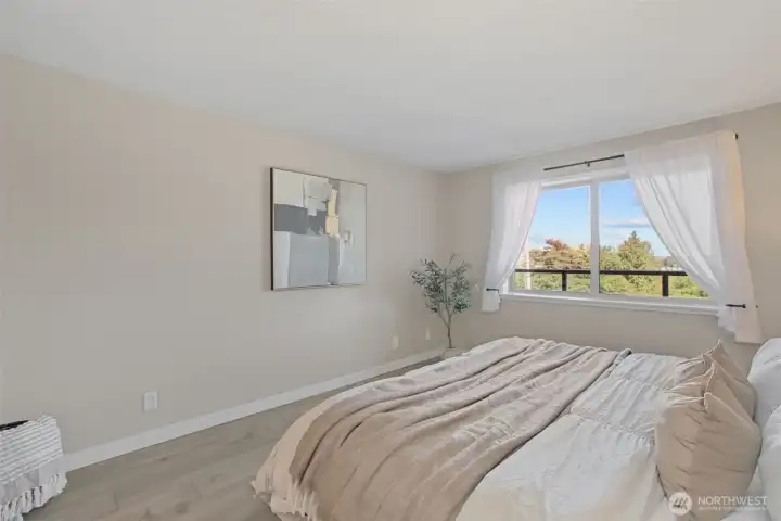 Enjoy the same east-facing territorial views that you get in the living room