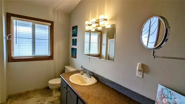 Main bathroom