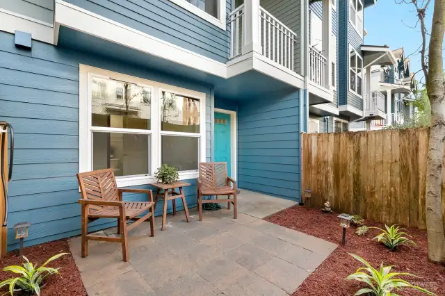 backyard is on east side of Townhouse