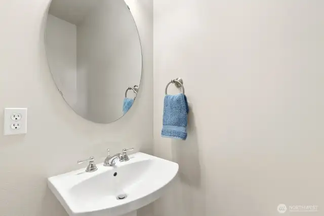 1/2 bath next to kitchen