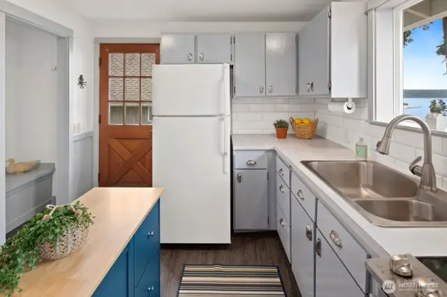 Kitchen with Laundry and Mud room