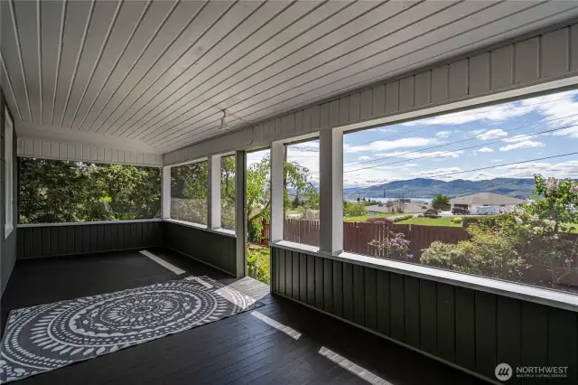 Screened Front Porch