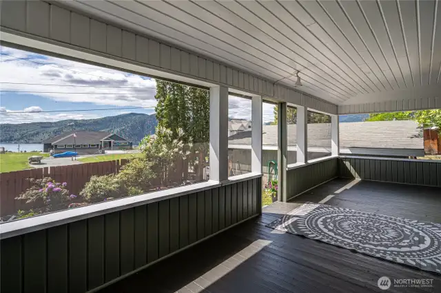 Screened Front Porch