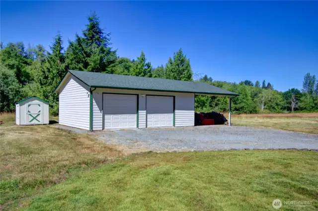 864sf 2 car garage/shop with 384sf carport
