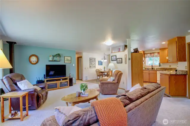 Easy flow floor plan