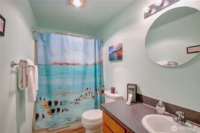 Main hallway full bathroom