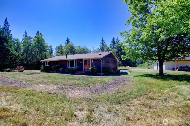 5 incredible acres!