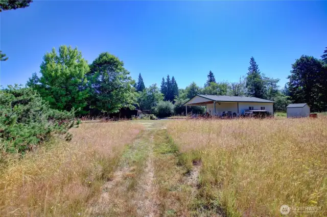 5 incredible acres!
