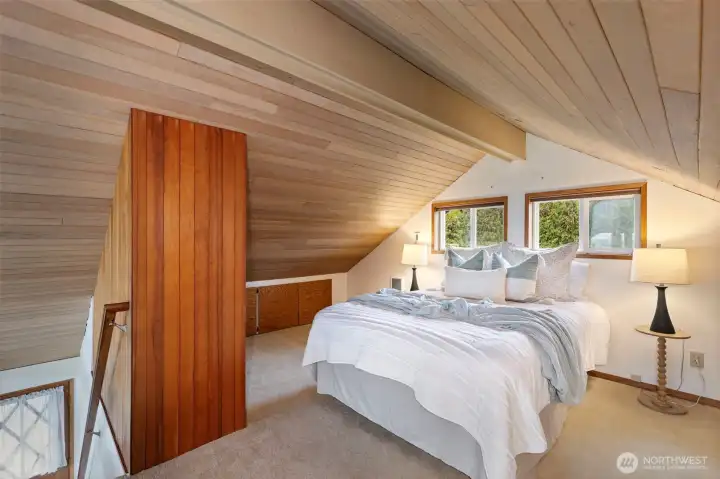 Loft to soak up those views...office, sleep space, craft room, sitting room?