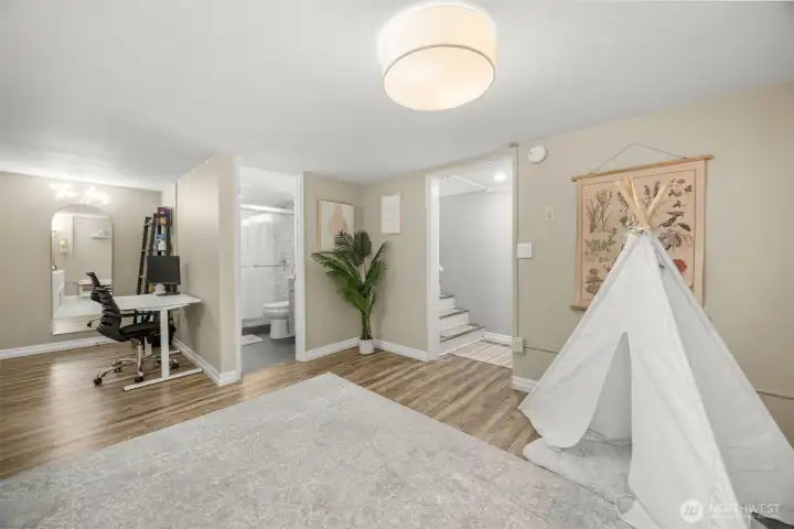 Extra office nook or Flex Space off of the bonus room on the lower level.