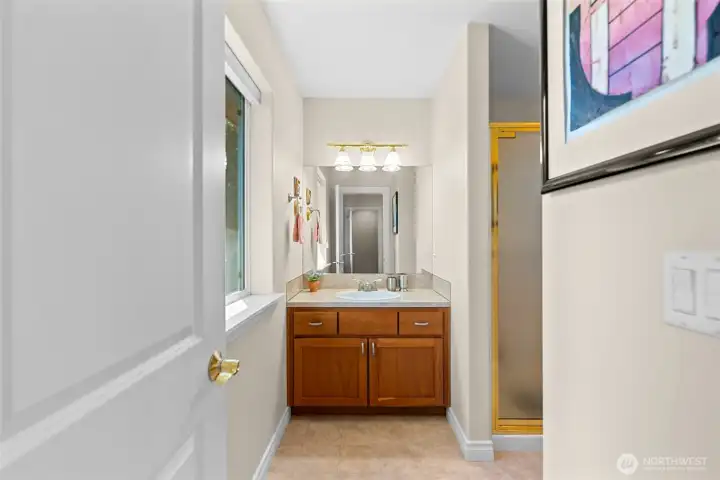 Upper Level 3/4 Bath off 2nd Primary