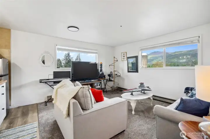Upstairs bonus room with kitchenette