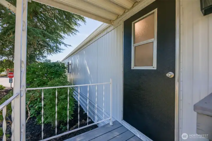 Back/side Entry with porch