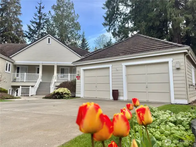 This move-in-ready Port Ludlow condo has a private balcony, one car garage and even has an updated kitchen and bathrooms. Lots of natural light! Another great bonus of this upper level condo is vaulted ceiling & no one above you.