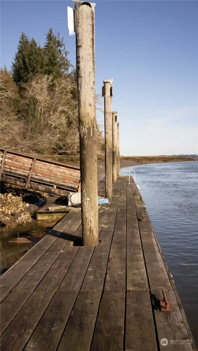 Lynn Point Community Dock and Boat Launch