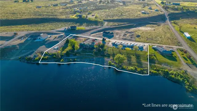 Almost 500 feet of waterfront