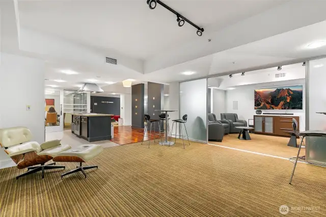 Owner's lounge with full kitchen & business center