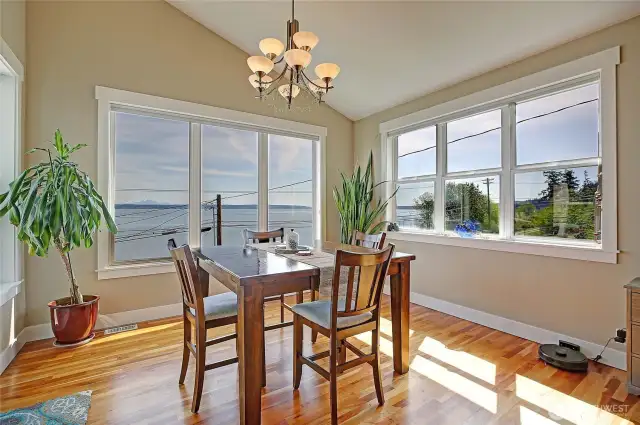 The spacious, view dining area.