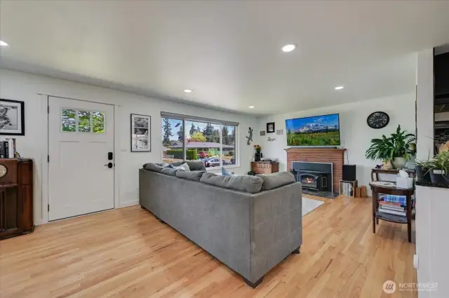 Step inside to this open floor plan!