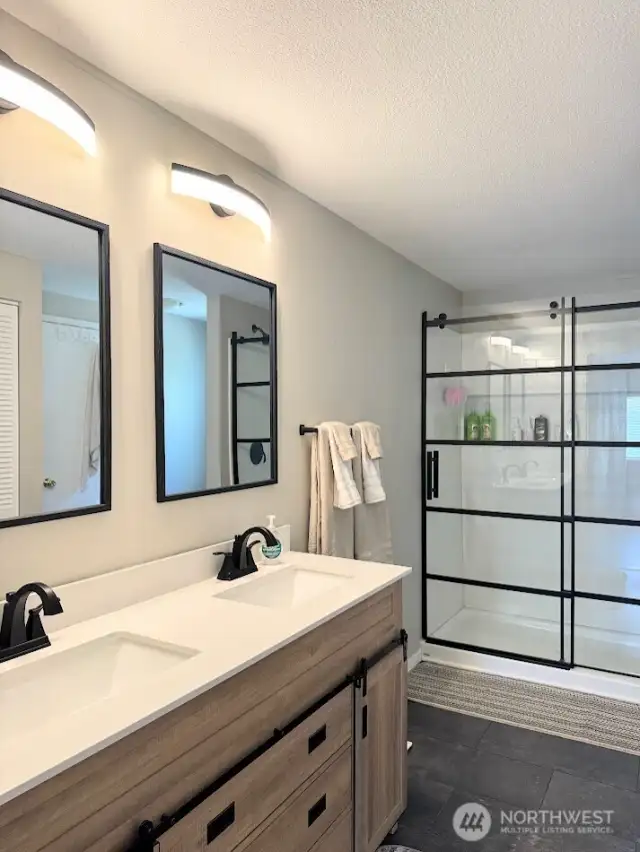 primary bath with gorgeous walk in shower