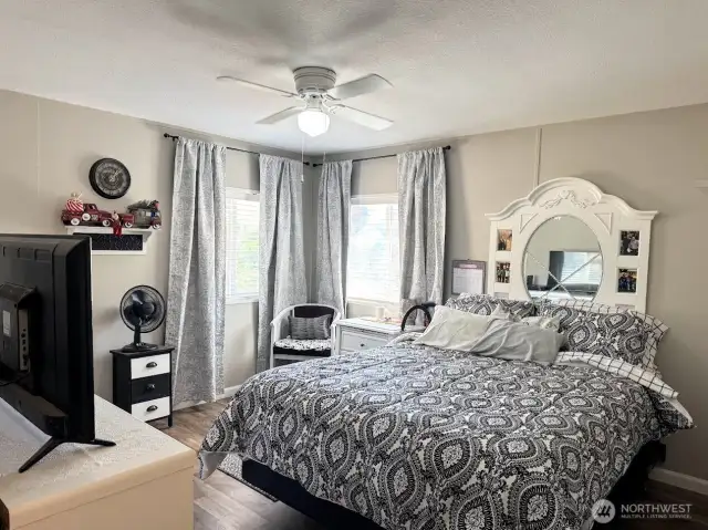 Second bedroom