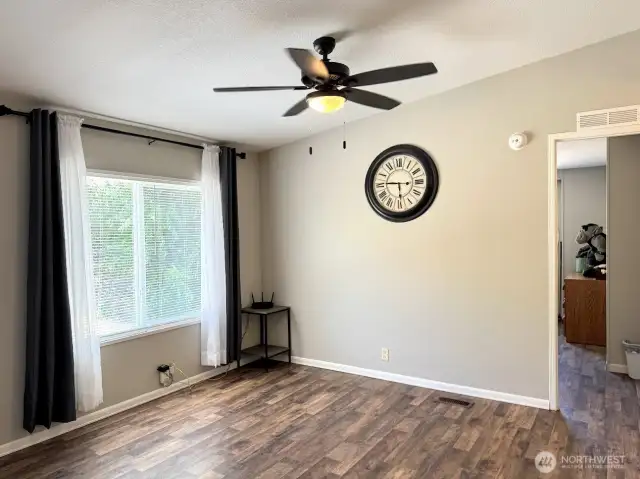 flex space, possible study, office or den?