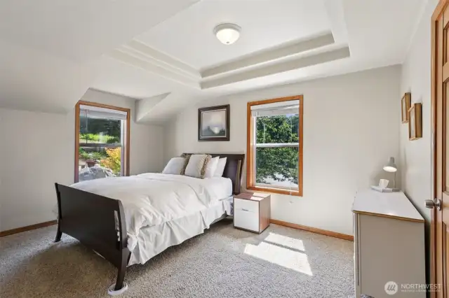 Main house: Guest bedroom