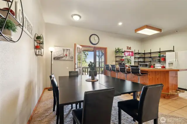 ADU: Kitchen and dining