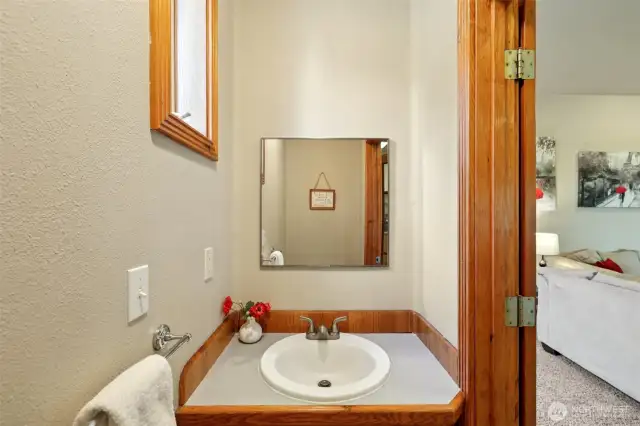 ADU: Upstairs bathroom