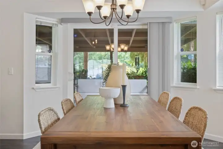 Great flow from the living spaces to the back deck...