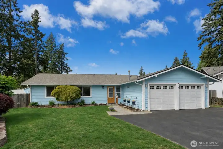 Welcome to 18204 59th Pl