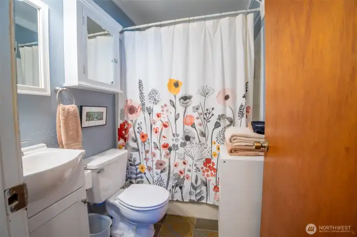 Full bath in unit 2 Full bath in unit 2