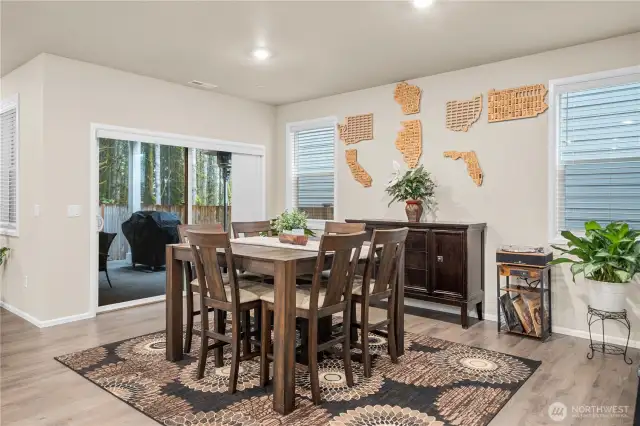 Dining area off of the kitchen.