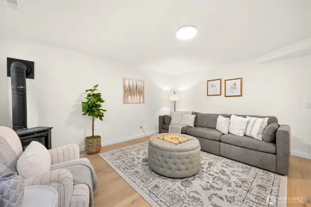 The large downstairs has space for it all... What do you dream of? A game room? A play room? A home theater?