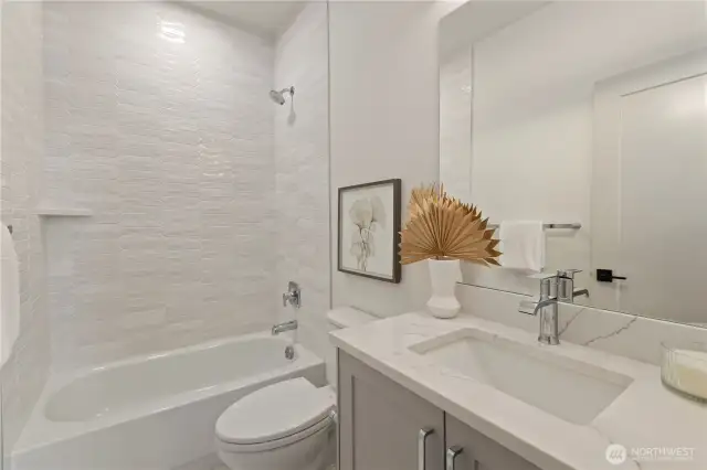 Photos are of a similar listing for illustrative purposes.