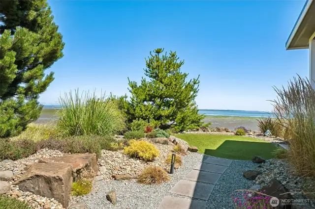 CUSTOM LANDSCAPE ON THE WHOLE PROPERTY!