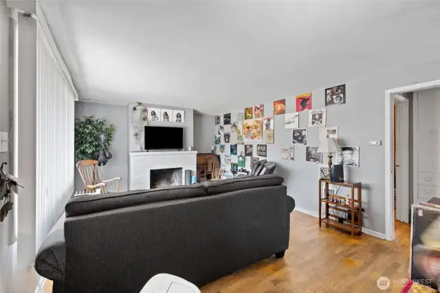 3732 Unit living room