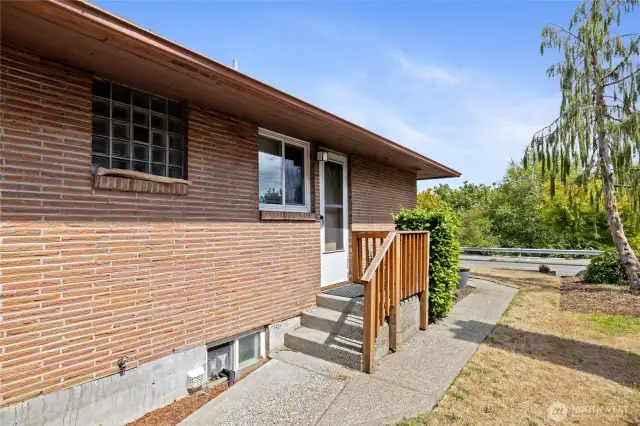 3734 side entrance