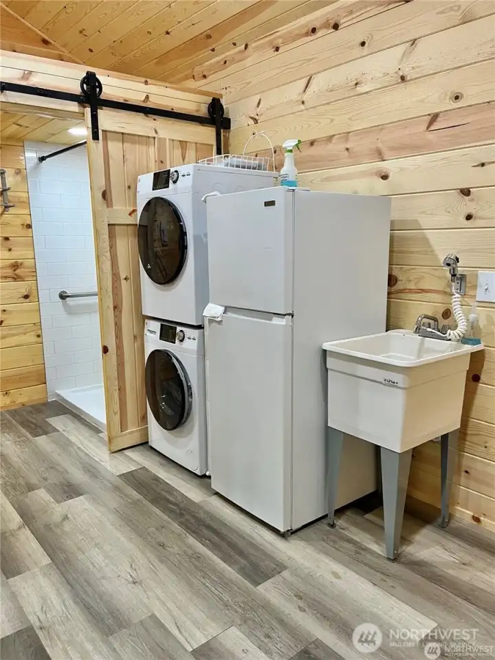 Washer dryer