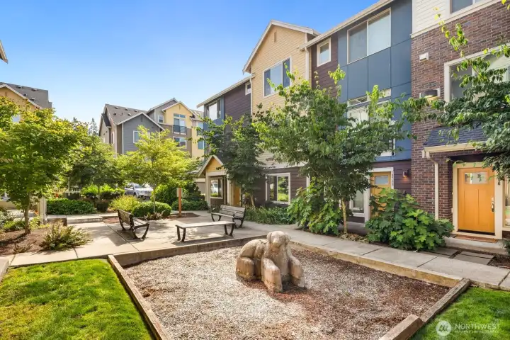 Cute sculptures and lots of seating in the courtyard.