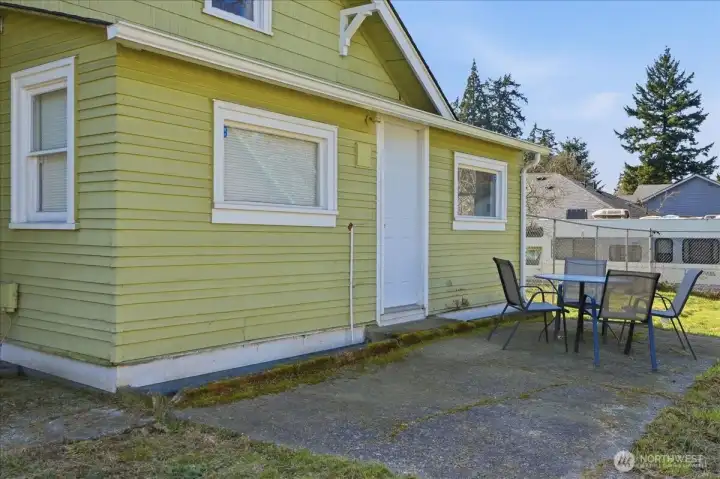 Patio area, offers shade in the afternoon. Room for RV parking, bring the Toys!