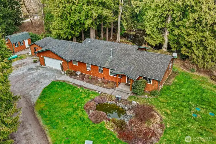 2 car garages with outbuildings