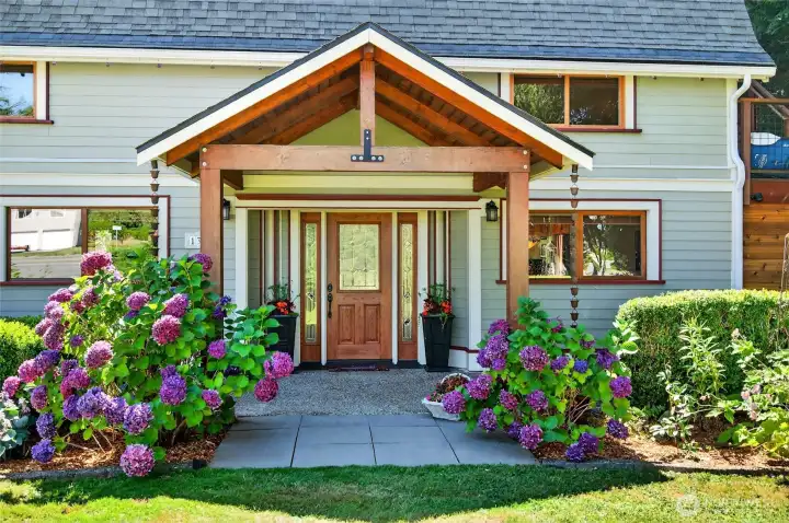 Warm reclaimed wood beams meets modern living in this barn to home conversion with new windows, new paint inside and out. Warm reclaimed wood beams meets modern living in this barn to home conversion with new windows, new paint inside and out.