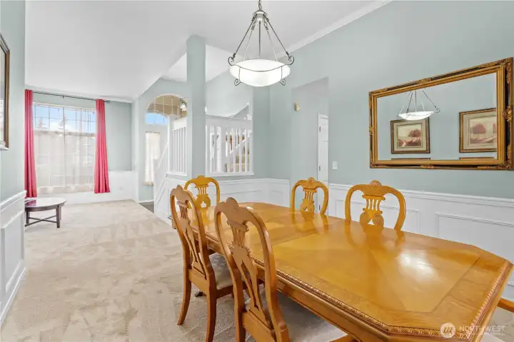 Dining room back to the living room!