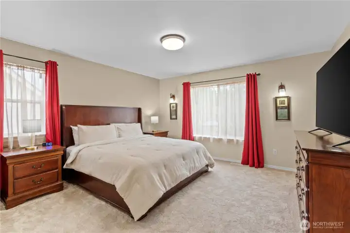 Primary suite with ensuite bath and walk in closet