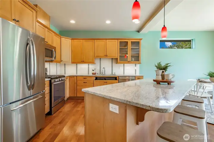 Granite counter surfaces, stainless appliances Granite counter surfaces, stainless appliances