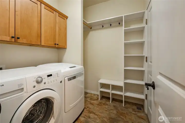 Laundry and mudroom, door to garage Laundry and mudroom, door to garage