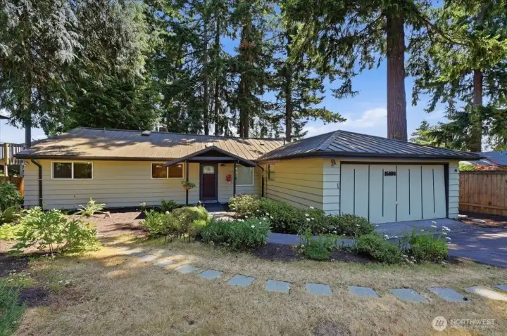 Sheridan Heights Lake Washington View Home. Sheridan Heights Lake Washington View Home.