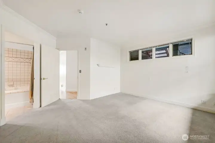 Carpets have recently been professionally cleaned.